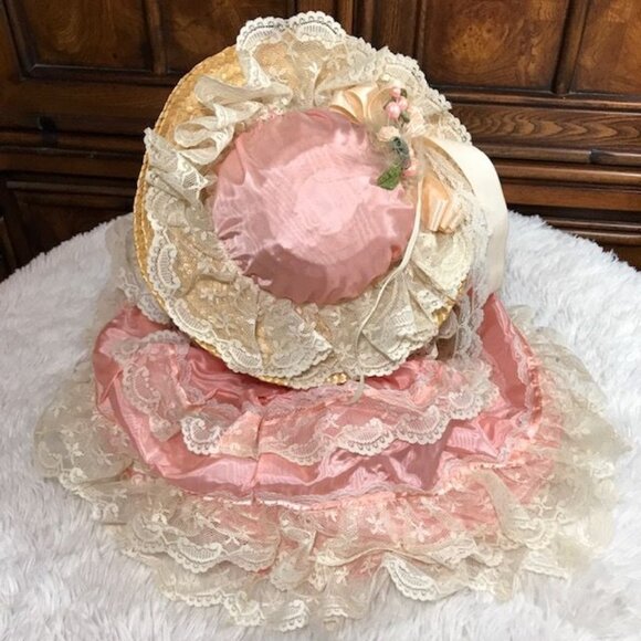 Vintage Bearly People Victorian Finely Dressed Mother and Daughter Bear Set - Picture 6 of 16